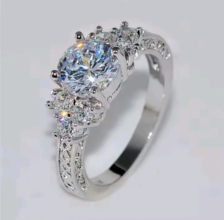 Anillos de compromisos de diamante para mujer