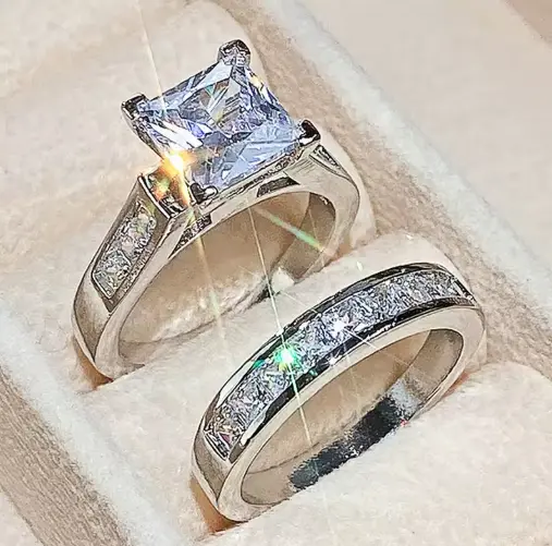 Set de anillos de Compromiso en oro blanco 18K con diamante de 2 ct 